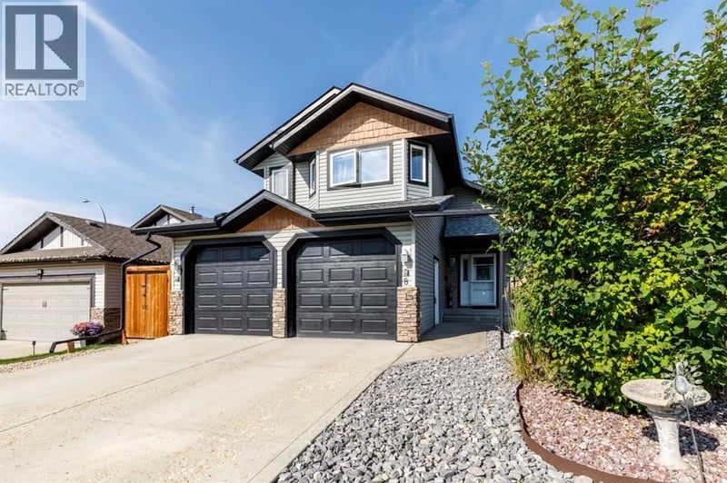 8 Innes Close, Red Deer, Alberta, T4R0B7, Red Deer, Alberta — photo 1 of 5