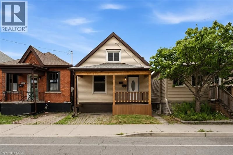 1062 CANNON Street East, Hamilton, Ontario, L8L2H8, Hamilton, Ontario — photo 1 of 5