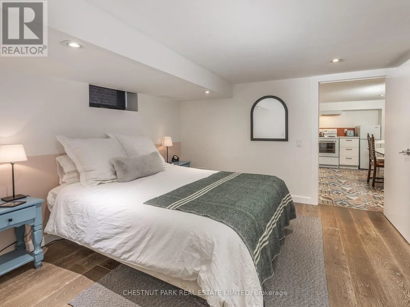 1654 Gerrard Street East, Toronto (Woodbine Corridor), Ontario, M4L2A8, Toronto (Woodbine Corridor), Ontario — photo 1 of 5