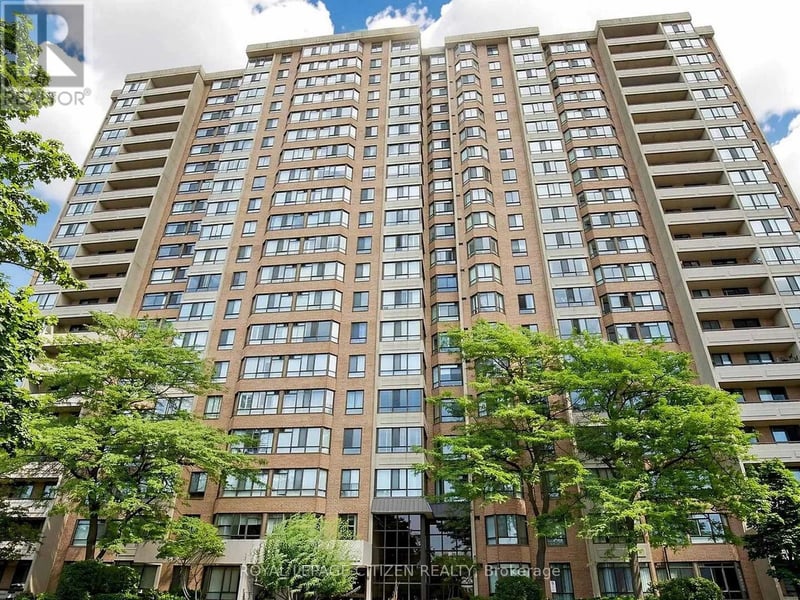 #1005 100 County Court Boulevard, Brampton (Fletcher's Creek South), Ontario, L6W3X1, Brampton (Fletcher's Creek South), Ontario — photo 1 of 5