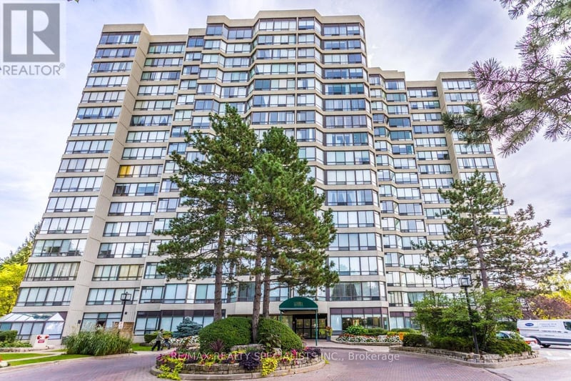 #307 26 Hanover Road, Brampton (Queen Street Corridor), Ontario, L6S4T2, Brampton (Queen Street Corridor), Ontario — photo 1 of 5