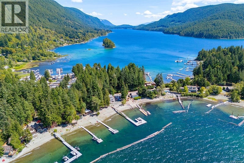 8346 Sa-Seen-Os Road, Youbou, British Columbia, V0R3E1, Youbou, British Columbia — photo 1 of 5