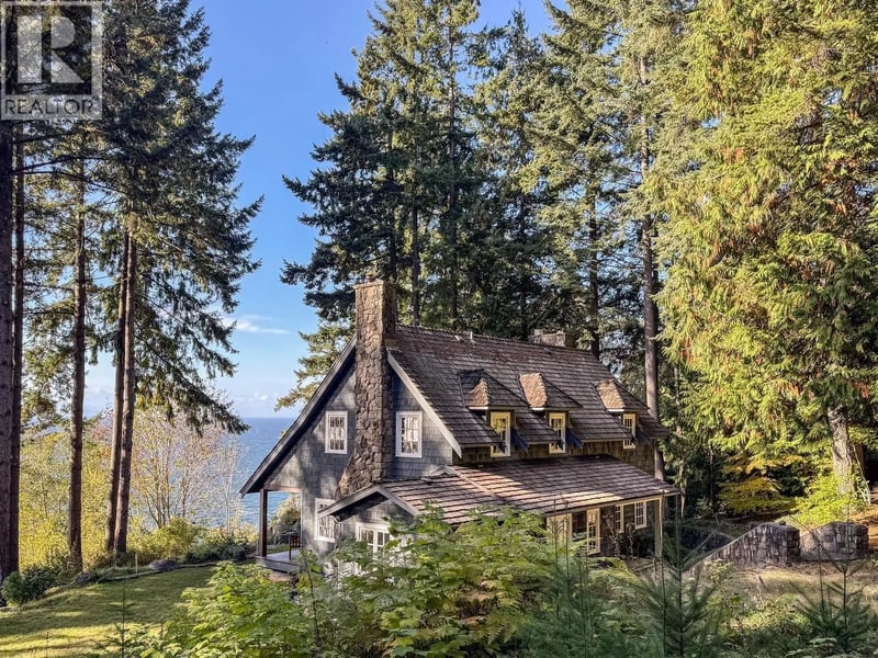 1289 GOWER POINT Road, Gibsons, British Columbia, V0N1V3, Gibsons, British Columbia — photo 1 of 5