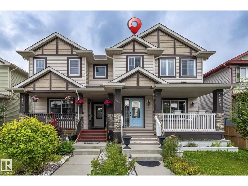 1209 30 AV NW, Edmonton, Alberta, T6T0V7, Edmonton, Alberta — photo 1 of 5