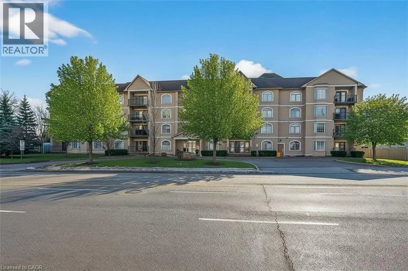 #308 908 MOHAWK Road East, Hamilton, Ontario, L8T2R8, Hamilton, Ontario — photo 1 of 5