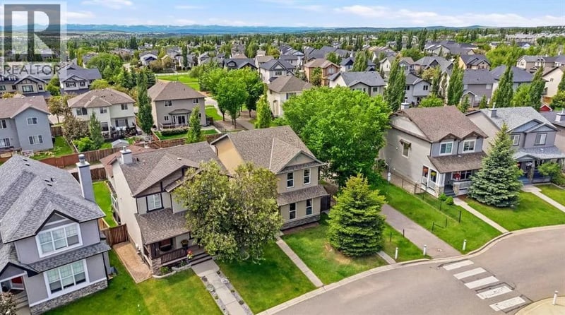 13 Drake Landing Way, Okotoks, Alberta, T1S0B9, Okotoks, Alberta — photo 1 of 5