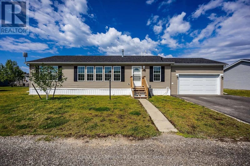 11 Hickory Hollow, Haldimand, Ontario, N0A1P0, Haldimand, Ontario — photo 1 of 5