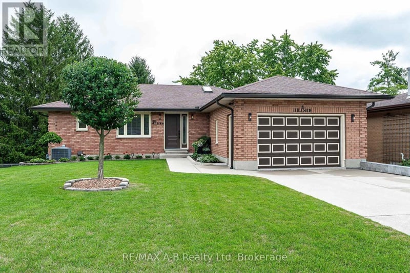 6 Hillside Court, St. Marys, Ontario, N4X1C3, St. Marys, Ontario — photo 1 of 5