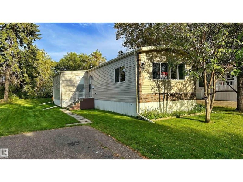 44 Rim RD NW, Edmonton, Alberta, T6P1G7, Edmonton, Alberta — photo 1 of 5