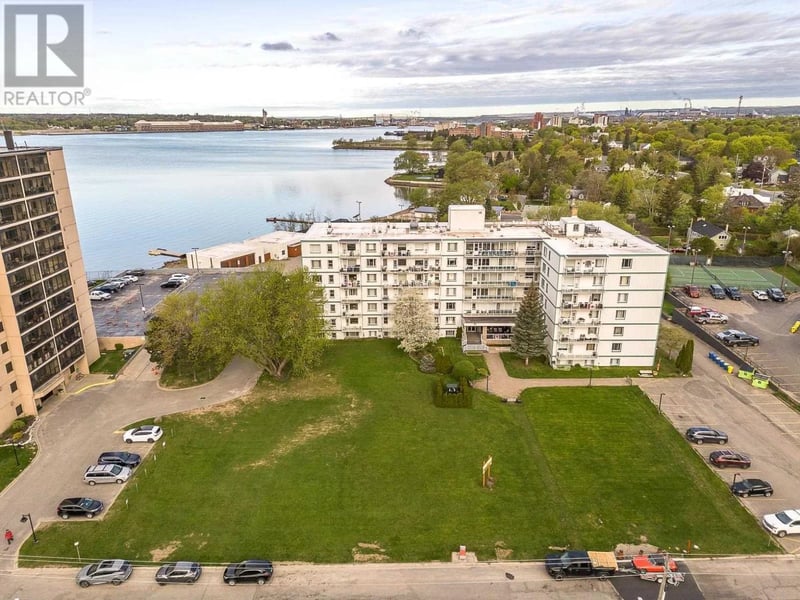 99 Pine ST # 202, Sault Ste. Marie, Ontario, P6A3Y3, Sault Ste. Marie, Ontario — photo 1 of 5