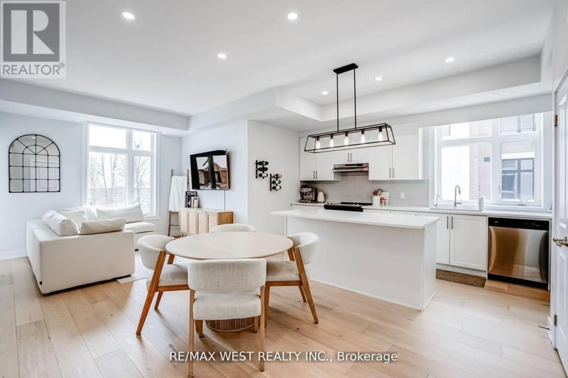 #223 9560 Islington Avenue, Vaughan (Sonoma Heights), Ontario, L4L1A7, Vaughan (Sonoma Heights), Ontario — photo 1 of 5