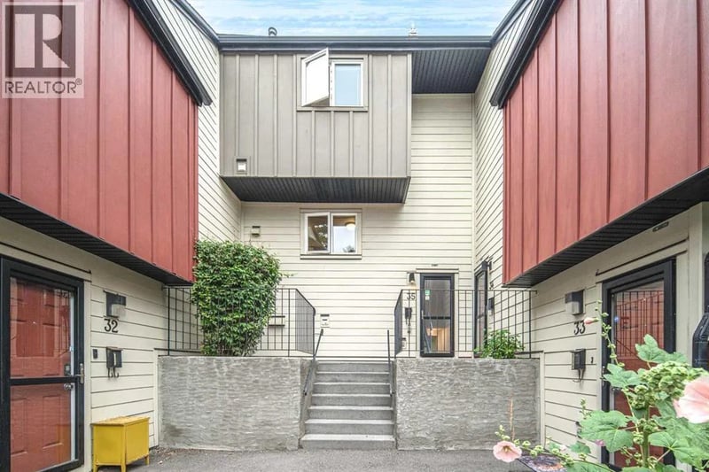 4740 Dalton Drive Northwest, Calgary, Alberta, T3A2H4, Calgary, Alberta — photo 1 of 5