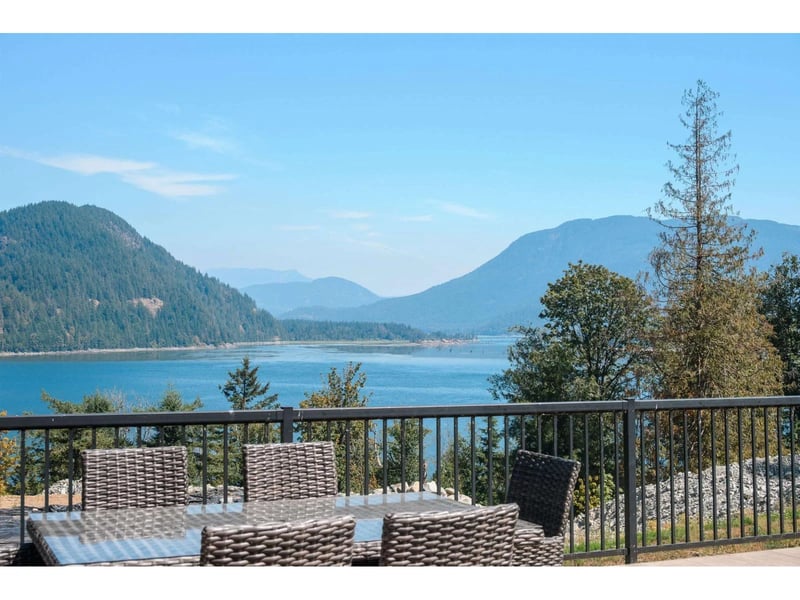 44390 BAYVIEW Road, Mission, British Columbia, V0M1N0, Mission, British Columbia — photo 1 of 5