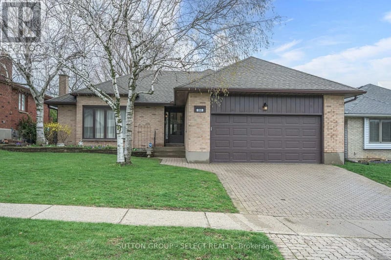 260 VILLAGE GREEN Avenue, London South (South N), Ontario, N6J3Z6, London South (South N), Ontario — photo 1 of 5