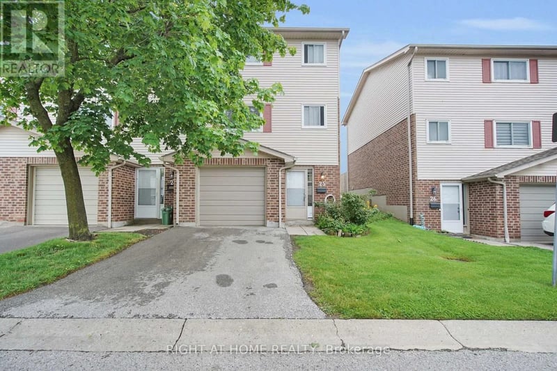 #25 450 Pond Mills Road, London South (South T), Ontario, N5Z4X2, London South (South T), Ontario — photo 1 of 5