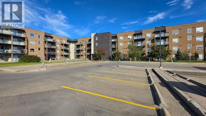 9124 96 Avenue, Grande Prairie, Alberta, T8X0A1, Grande Prairie, Alberta — photo 1 of 5