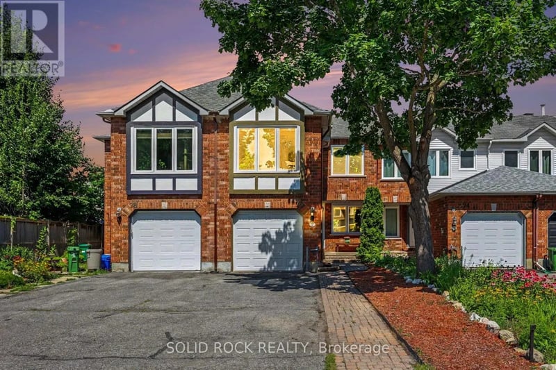 76 Grenadier Way, Ottawa, Ontario, K2J4L5, Ottawa, Ontario — photo 1 of 5