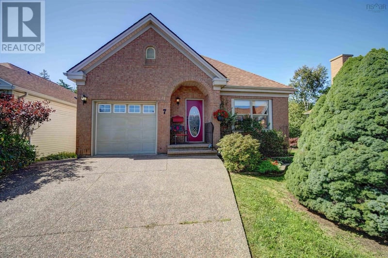7 Compass Rose Court, Bedford, Nova Scotia, B4A3Y9, Bedford, Nova Scotia — photo 1 of 5