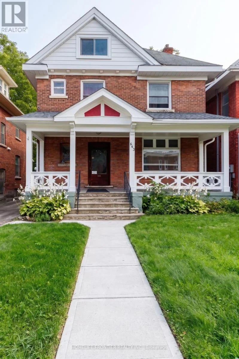 643 2ND Avenue East, Owen Sound, Ontario, N4K2G7, Owen Sound, Ontario — photo 1 of 5