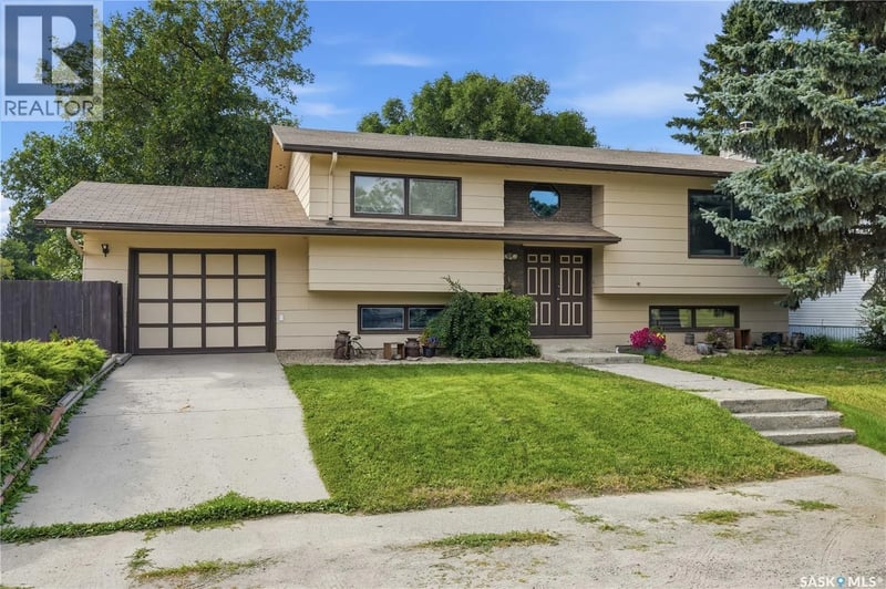 410 King STREET, Punnichy, Saskatchewan, S0A3C0, Punnichy, Saskatchewan — photo 1 of 5
