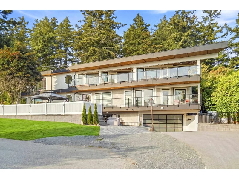 15472 BUENA VISTA Avenue, White Rock, British Columbia, V4B1Z1, White Rock, British Columbia — photo 1 of 5