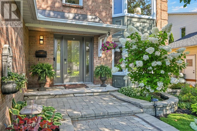 605 Brookridge Crescent, Ottawa, Ontario, K4A1Z6, Ottawa, Ontario — photo 1 of 5