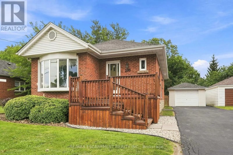 299 West 5th Street, Hamilton (Buchanan), Ontario, L9C3P2, Hamilton (Buchanan), Ontario — photo 1 of 5