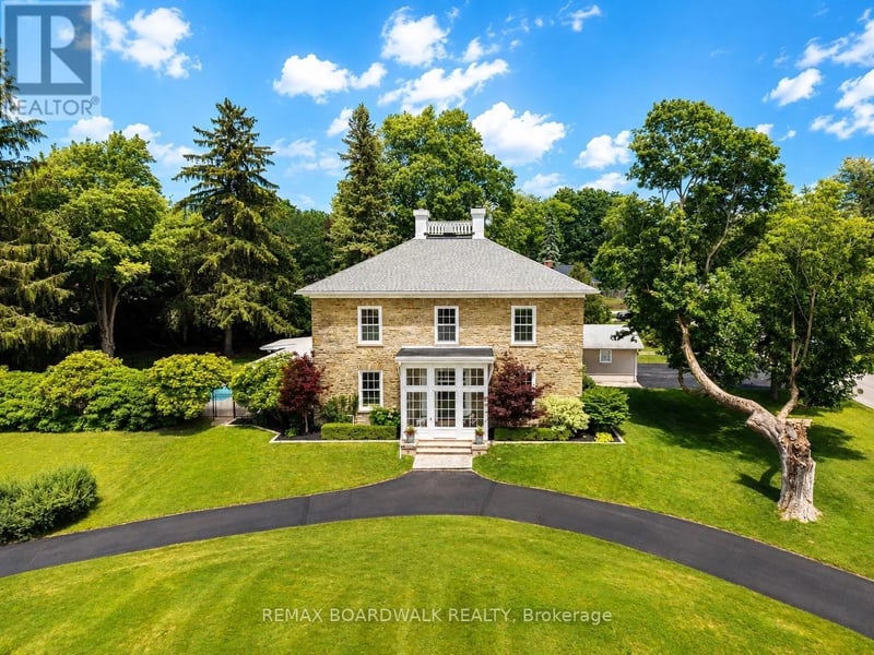 55 Cochrane Drive, Brockville, Ontario, K6V2Y9, Brockville, Ontario — photo 1 of 5