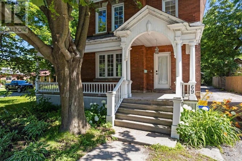 69 Wilson Street West, Perth, Ontario, K7H2N7, Perth, Ontario — photo 1 of 5