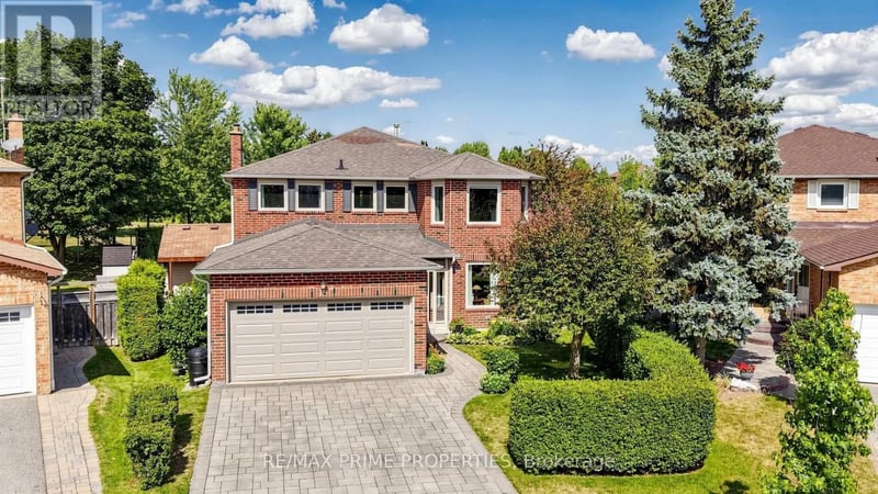 15 Marsh Street, Richmond Hill (North Richvale), Ontario, L4C7P5, Richmond Hill (North Richvale), Ontario — photo 1 of 5