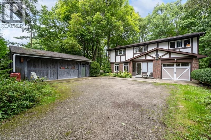 155 RIDGE Road East, Grimsby, Ontario, L3M4E7, Grimsby, Ontario — photo 1 of 5