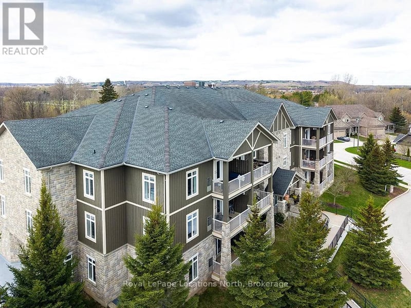 #304 25 Beaver Street South, Blue Mountains, Ontario, N0H2P0, Blue Mountains, Ontario — photo 1 of 5