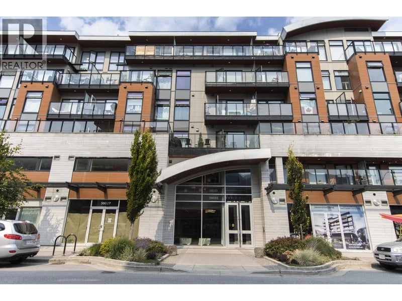 #311 38033 SECOND Avenue, Squamish, British Columbia, V8B0C4, Squamish, British Columbia — photo 1 of 5