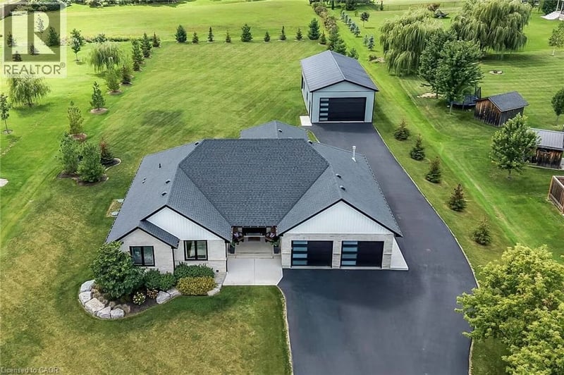 33 MONTURE Street North, Cayuga, Ontario, N0A1E0, Cayuga, Ontario — photo 1 of 5