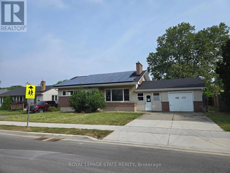 16 Broderick Avenue, Thorold (Thorold Downtown), Ontario, L2V2H4, Thorold (Thorold Downtown), Ontario — photo 1 of 5