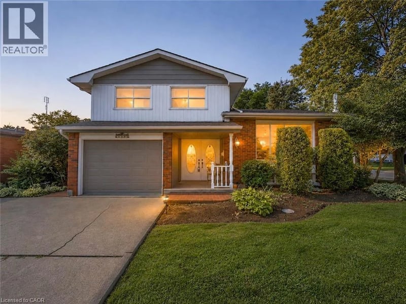 143 CROMWELL Crescent, Hamilton, Ontario, L8G2G3, Hamilton, Ontario — photo 1 of 5