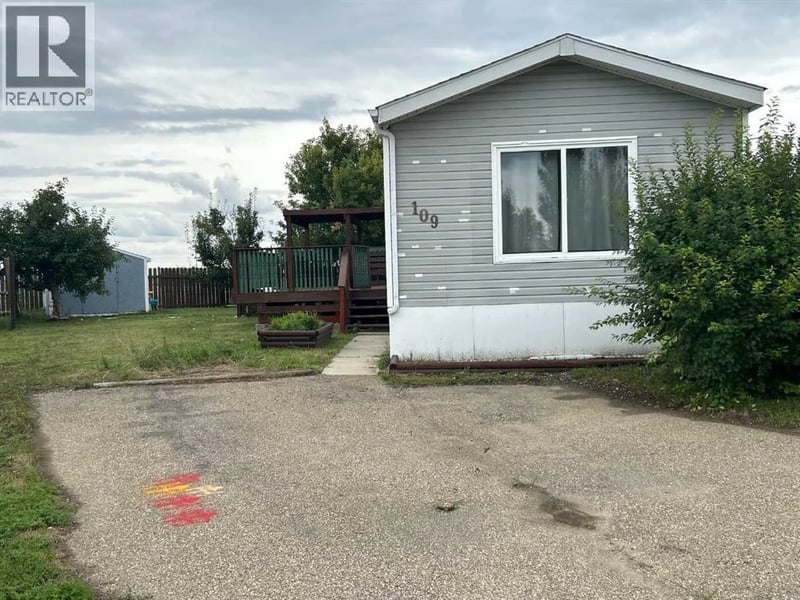 109 Meadowlake Close East, Brooks, Alberta, T1R1G1, Brooks, Alberta — photo 1 of 5