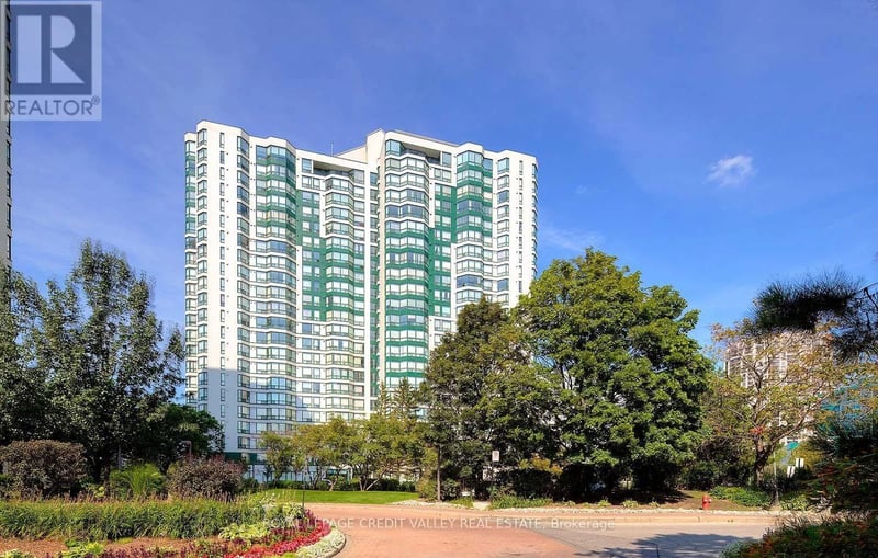#2102 4470 Tucana Court, Mississauga (Hurontario), Ontario, L5R3K8, Mississauga (Hurontario), Ontario — photo 1 of 5