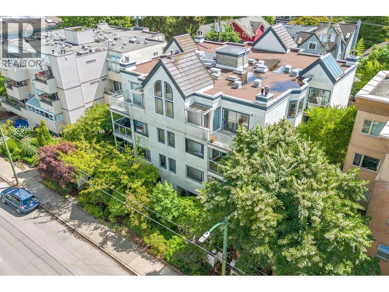 #101 3270 4TH Avenue, Vancouver, British Columbia, V6K1R9, Vancouver, British Columbia — photo 1 of 5