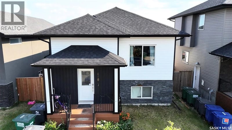 418 Ells WAY, Saskatoon, Saskatchewan, S7L6K6, Saskatoon, Saskatchewan — photo 1 of 5