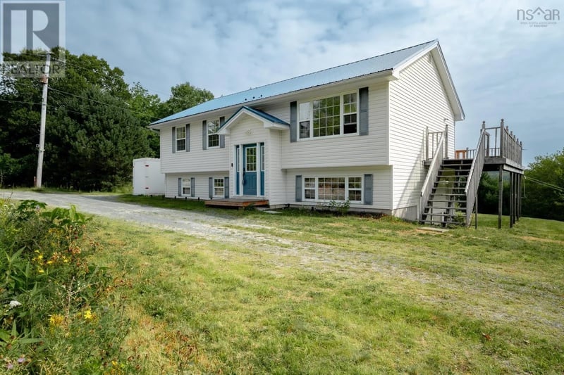 359 Myra Road, Porters Lake, Nova Scotia, B3E1G2, Porters Lake, Nova Scotia — photo 1 of 5