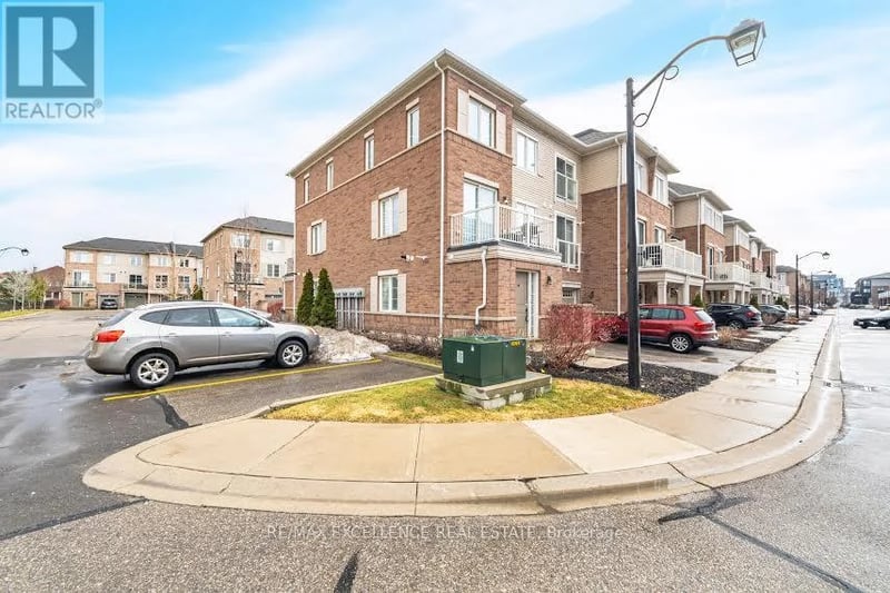 #51 165 Hampshire Way, Milton (DE Dempsey), Ontario, L9T8M7, Milton (DE Dempsey), Ontario — photo 1 of 5