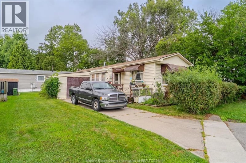 293 Forest Place, Essex, Ontario, N8M2B7, Essex, Ontario — photo 1 of 5
