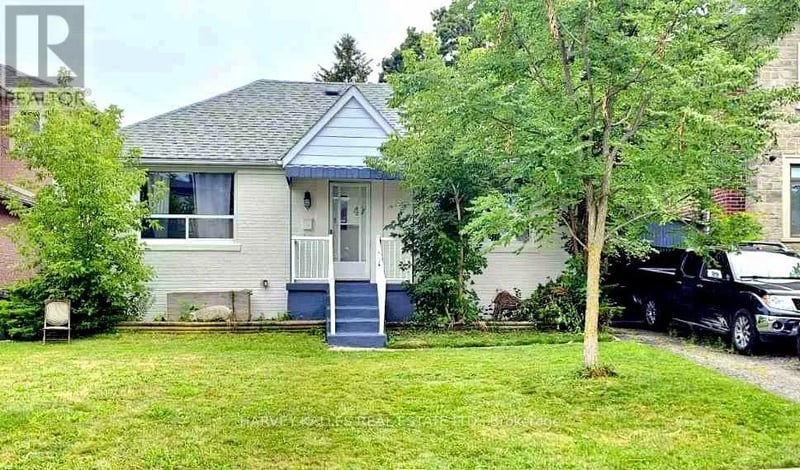 #Lower 47 Stayner Avenue, Toronto (Yorkdale-Glen Park), Ontario, M6B1N5, Toronto (Yorkdale-Glen Park), Ontario — photo 1 of 5