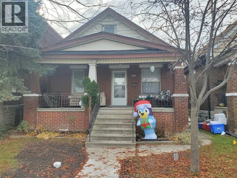 1097 Elsmere Avenue, Windsor, Ontario, N9A2B1, Windsor, Ontario — photo 1 of 5