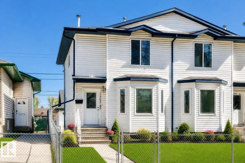 11727 83 ST NW, Edmonton, Alberta, T5B2Z1, Edmonton, Alberta — photo 1 of 5