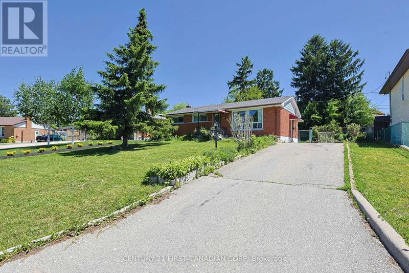 #Upper 268 BURLINGTON Crescent, London South (South J), Ontario, N5Z3G5, London South (South J), Ontario — photo 1 of 5