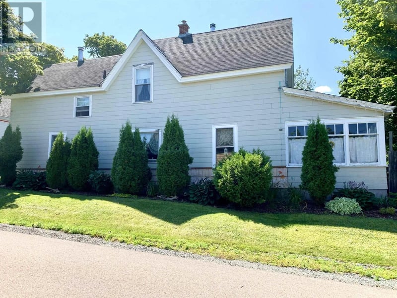 26 Starr Street, Springhill, Nova Scotia, B0M1X0, Springhill, Nova Scotia — photo 1 of 5