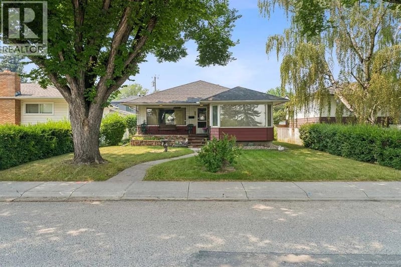 2307 7 Street Northeast, Calgary, Alberta, T2E4C7, Calgary, Alberta — photo 1 of 5