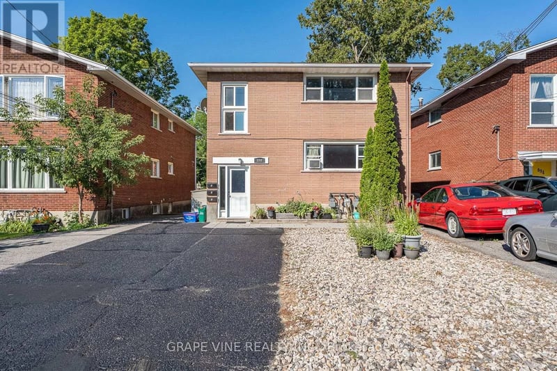 898 Watson Avenue, Ottawa, Ontario, K2B6B9, Ottawa, Ontario — photo 1 of 5